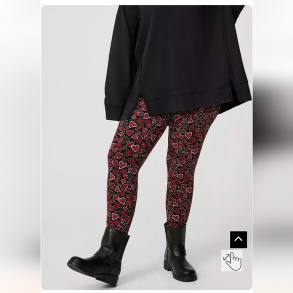 Torrid Full Length Premium Signa ture Leggings Black With Red Hearts 3x& 4x NWT - Picture 2 of 10
